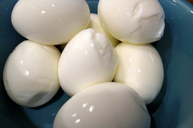 Peeled Eggs, Onion Or Garlic Overnight OU Kosher