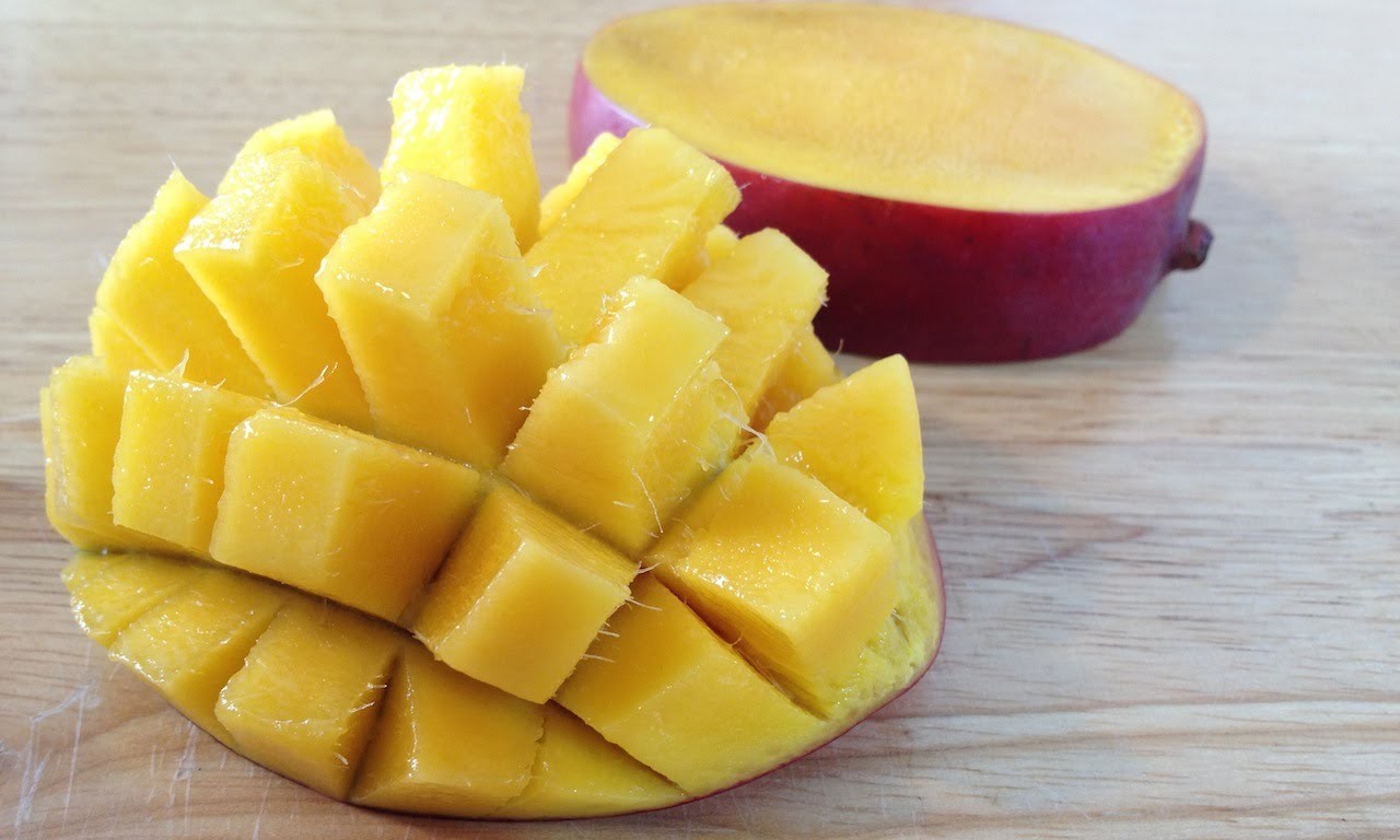 How to Cut a Mango - Kosher